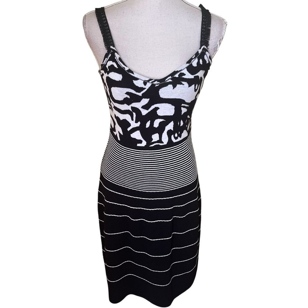 Marc Cain Black/White Patterned Knit Sleeveless Aline Dress N3(6-8)